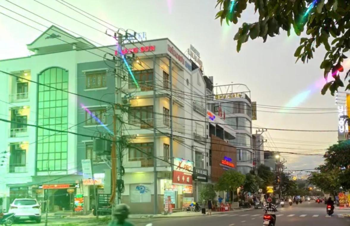 Khach San Hoang Son Hotel Quy Nhon Buitenkant foto